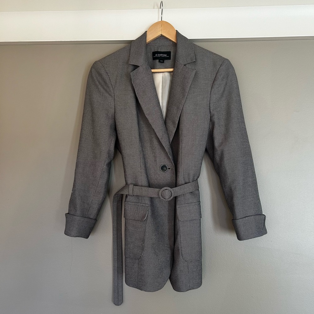 Le Chateau - Women’s Belted Blazer - Size Medium - Made in Canada - Brown/Gray